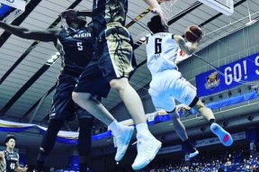 爱游戏- 詹姆斯在日本队比赛中败北,连败引发热议的是谁 