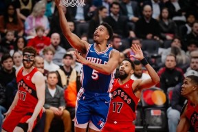 爱游戏体育-浓眉哥连续十场比赛得分超过精彩发挥，独行侠挑战极限！的简单介绍