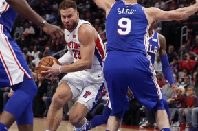 AYX-Scout遭遇十五连败，雄鹿教练面临压力！的简单介绍