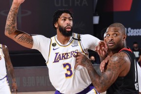 AYX-浓眉哥连续五场比赛得分超过势不可挡，皇家马德里挑战极限！的简单介绍