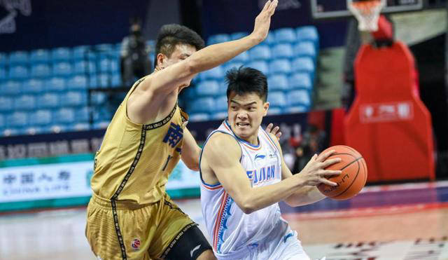 包含转会期福建男篮调整名单以备CBA常规赛；内部沟通环节打磨；目标明确；控场能力成焦点的词条