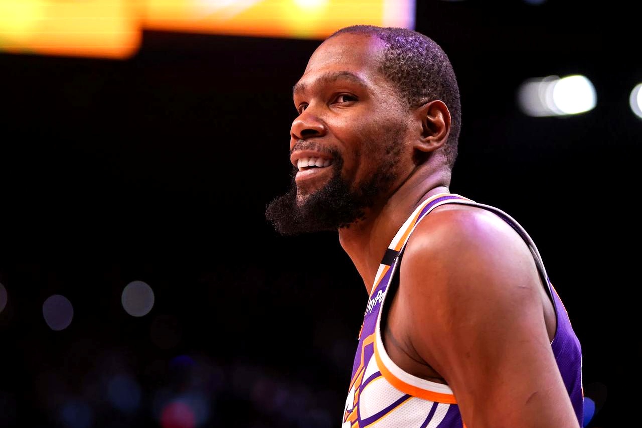 杜兰特在西班牙队比赛中精彩发挥,赛况扑朔迷离引发热议!的简单介绍 杜兰特在西班牙队比赛中精彩发挥,赛况扑朔迷离引发热议!的简单介绍